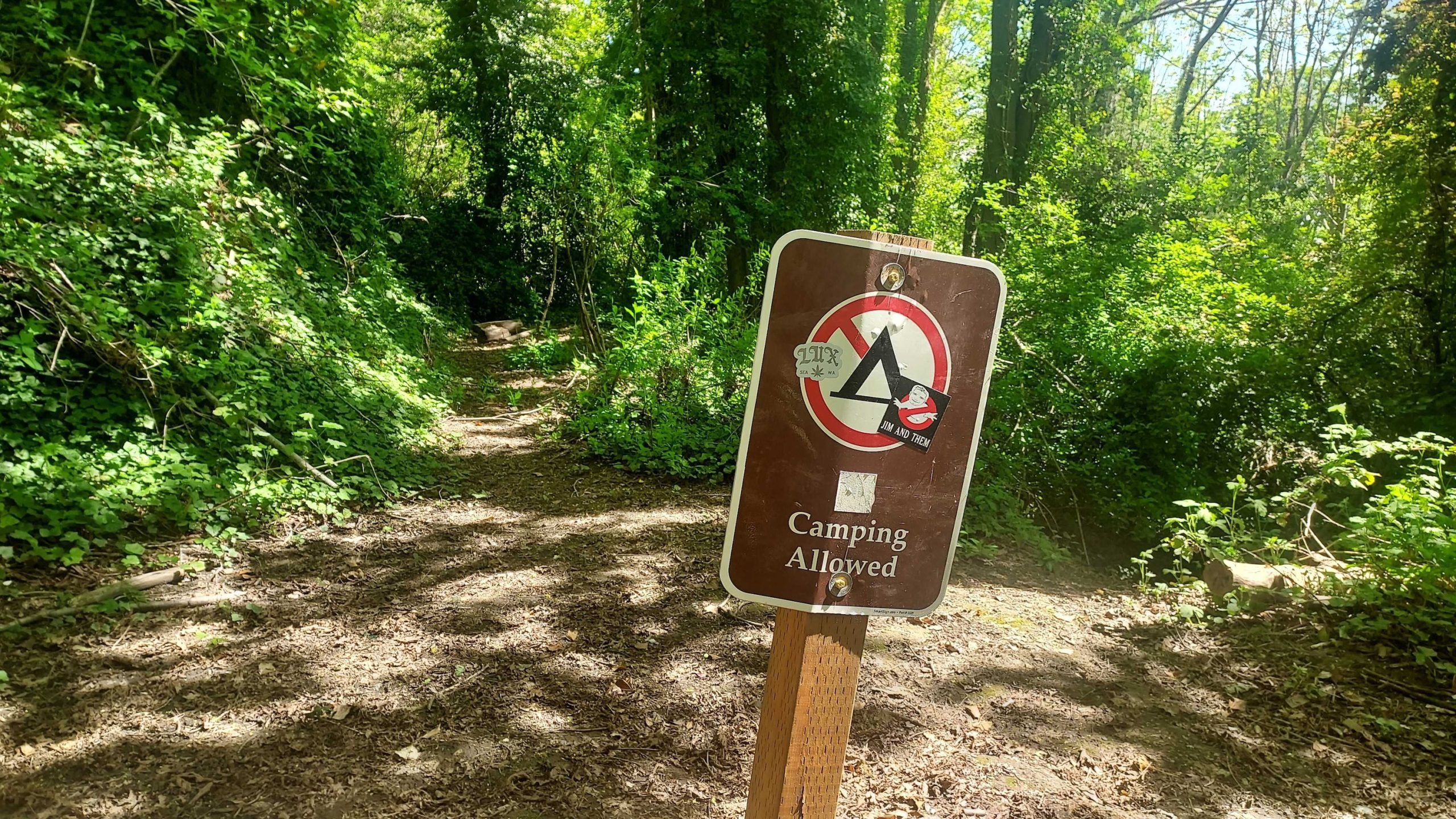 Slog AM: Philippine Military Kills Seattleite, Magic: The Gathering Workers Unionize, Boeing Loses Big Fish