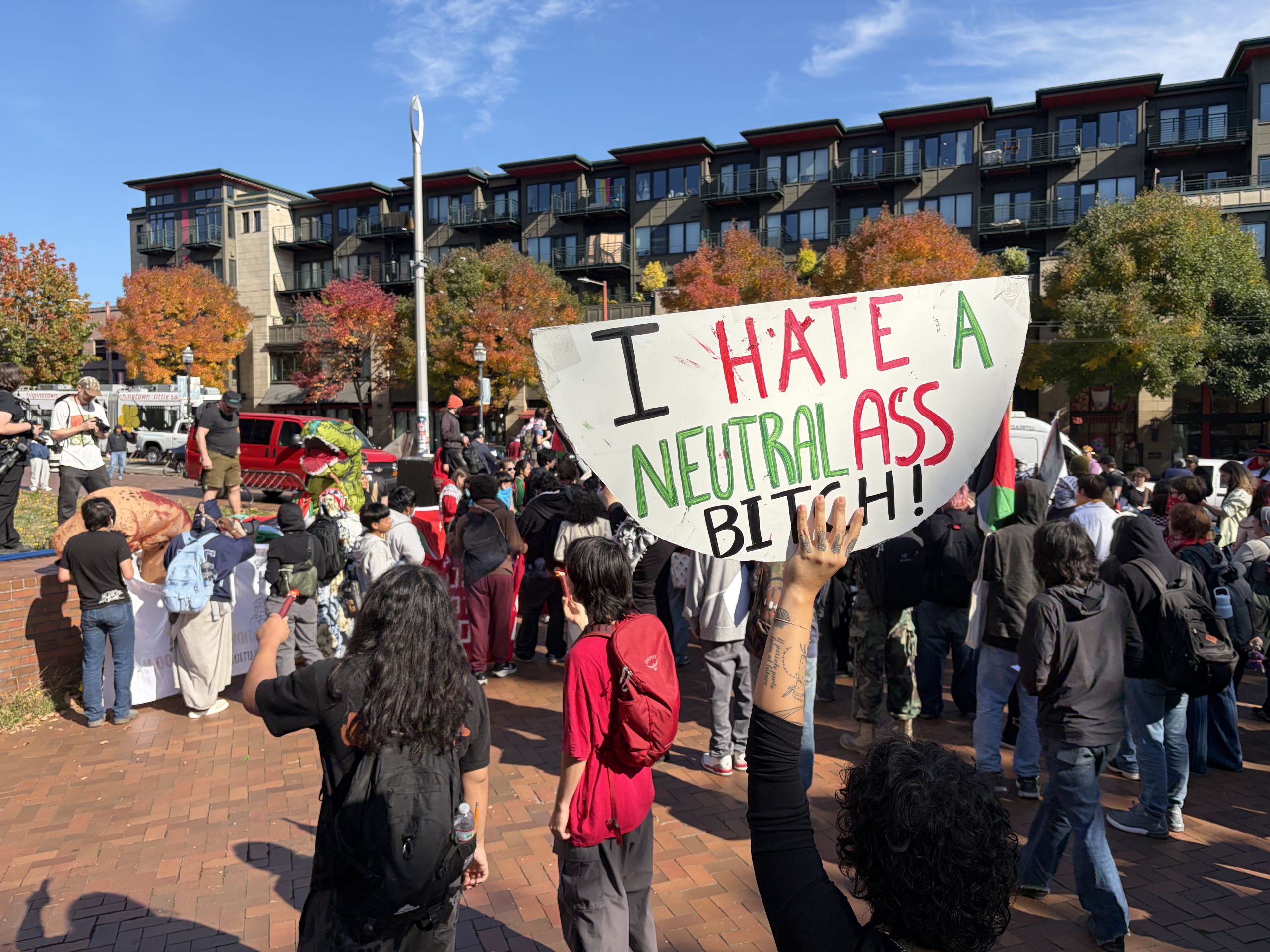 Slog AM: RFK Jr.’s Measles Conspiracy, Starbucks Closes More Stores, More Mass Student Protests in France